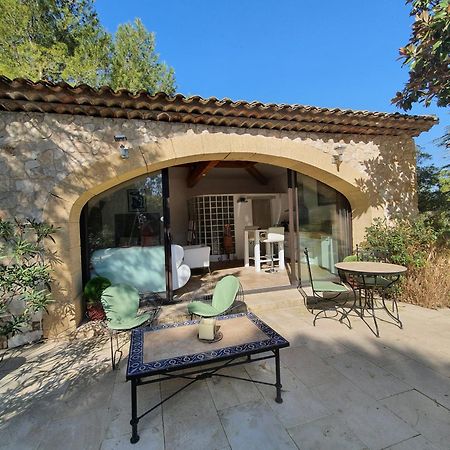Mas Au Coeur De La Provence & Spa 생카나 외부 사진